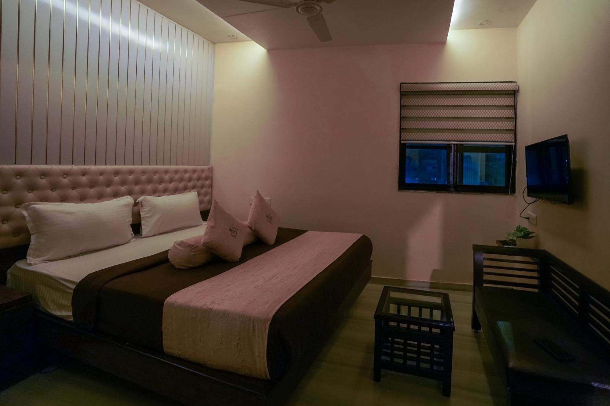 Hotel Royce Executive Near Us Consulate, Bandra Kurla Complex — Photos 1